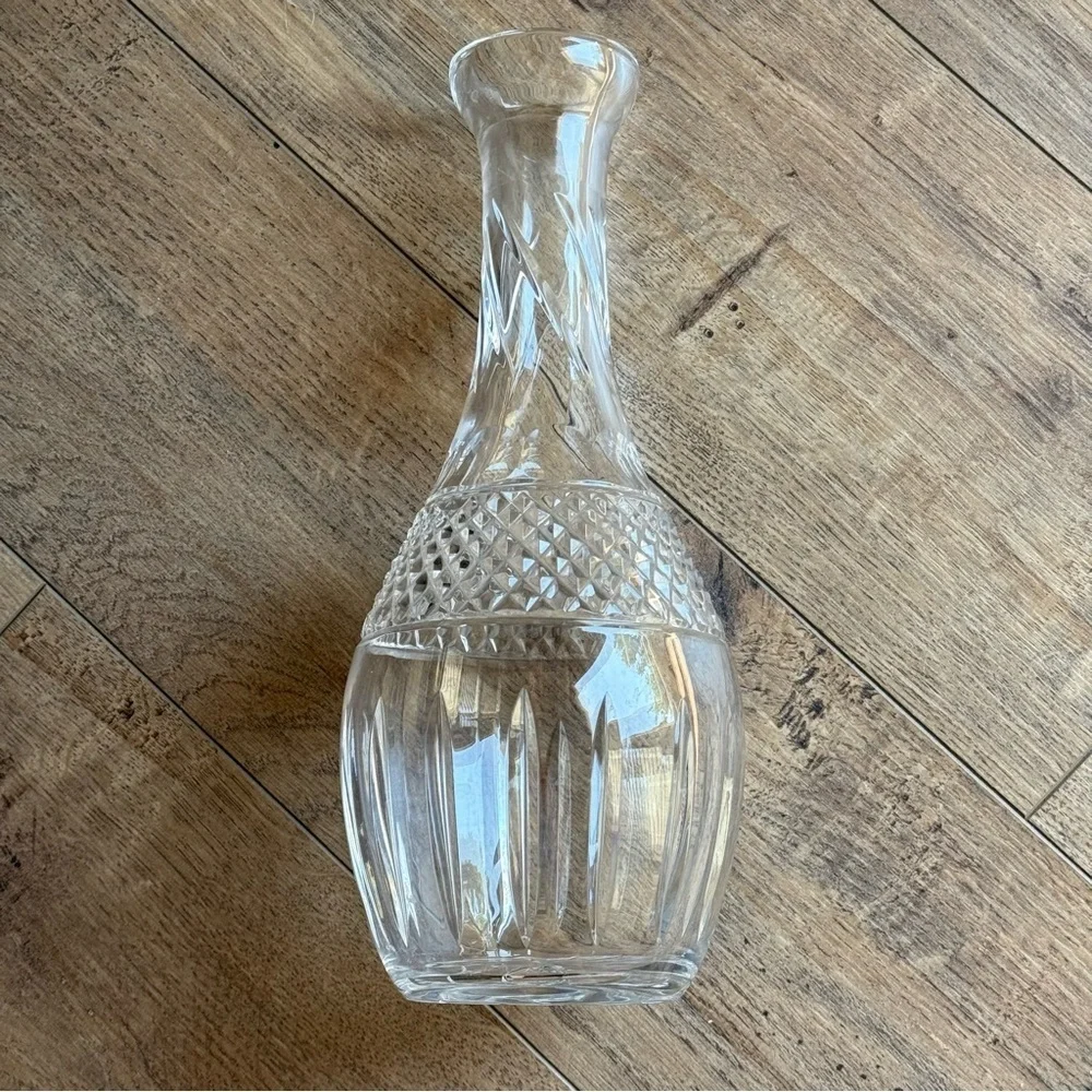 VTG Crystal Decanter/Acorn Shaped Stopper 16” High